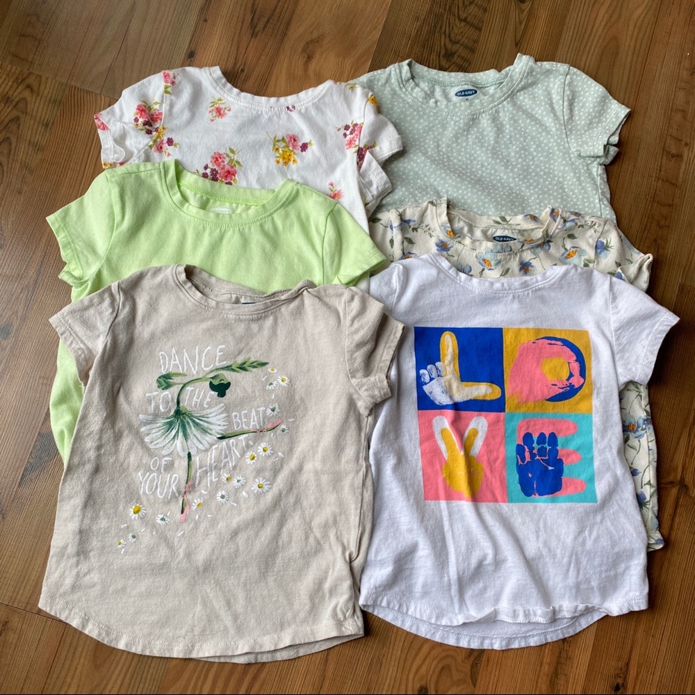Bundle of 6-Old Navy Girls T-Shirts, 4T